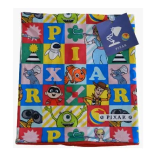 Invierno cuellito pixar