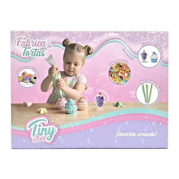 Fabrica de tortas cupcake con accesorios