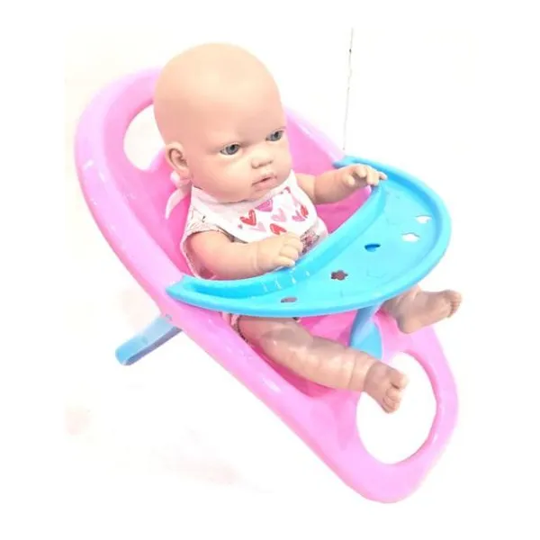 Ambar - con sillita de comer, ojos abiertos, cuerpo plastisol, rop