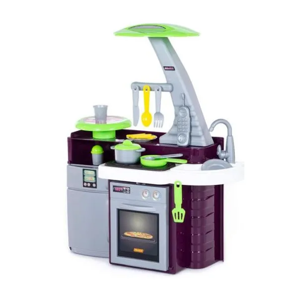 Laura kitchen with cooker (bag)