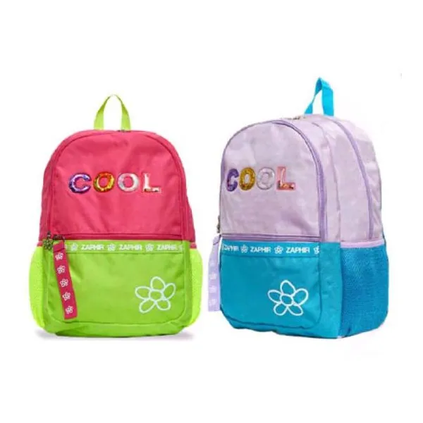 Mochila de 17" de espalda con dos divisiones y frase cool con apliques.