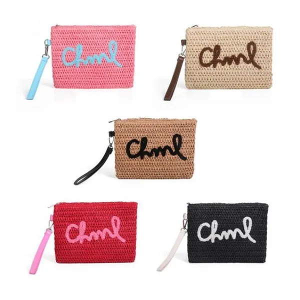 Pouch raffia