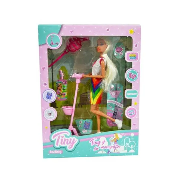 Muñeca Tiny con monopatin y accesorios en caja 26x35x9 cm
