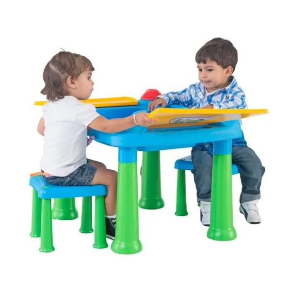 Mesa didáctica con 2 banquitos