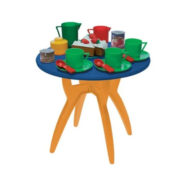 Mesa con juego de te