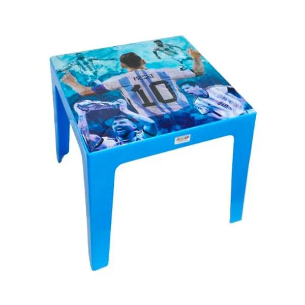 Mesa plástica infantil con iml messi 40x40x40 cm